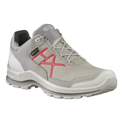 Damen-Schnürschuh BLACK EAGLE® Adventure 3.0 GTX Ws LOW beige-scarlet